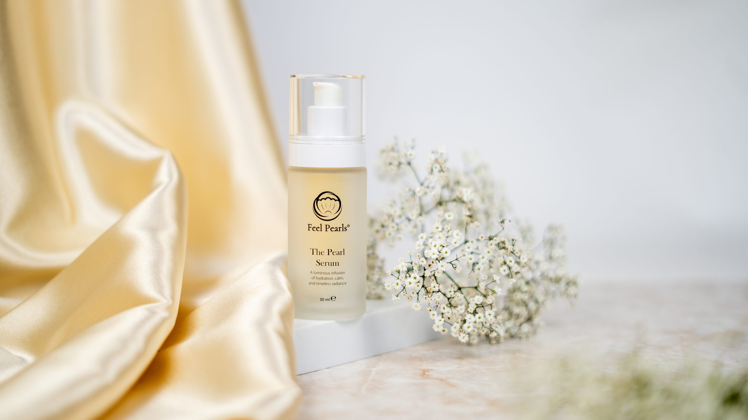 Levně Hydratační a uklidňující sérum s perlovým práškem 30ml